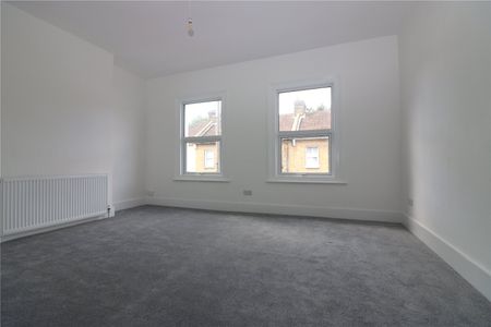 Napier Avenue, Southend-on-Sea, Essex, SS1 1LZ - Photo 3