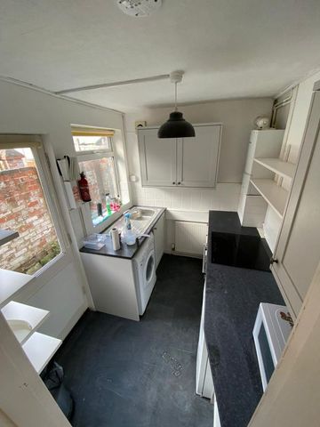 71 Leopold Street - Spacious 2 bedLoughborough - Photo 2