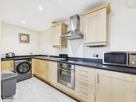 2 bedroom apartment to rent - Photo 5