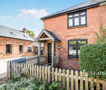 2 bedroom semi-detached house to rent - Photo 2