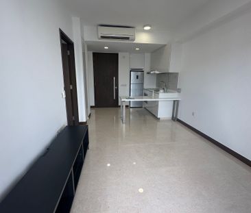 1 Bedroom CONDOMINIUM at Bedok - Photo 3