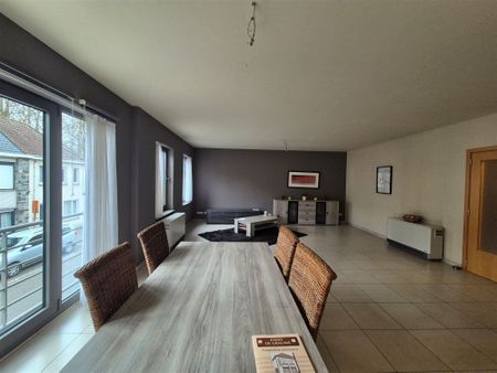 Zeer mooi en rustig gelegen instapklaar ruim appartement op eerste verdieping in de residentie “Winterjasmijn”. - Photo 5