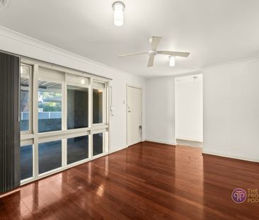 Well-Maintained Family Home with Solar & Comfort Features - Photo 2