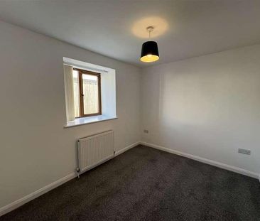 Glebe Road, Loughor, Swansea, SA4 - Photo 3