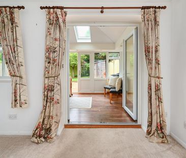 3 bedroom semi-detached house to rent - Photo 5