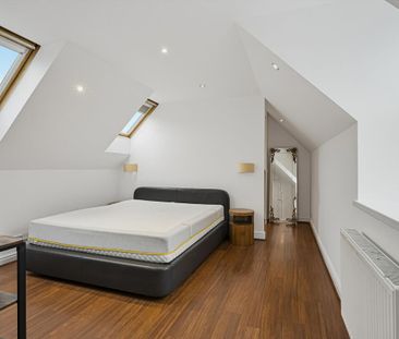 4 bedroom townhouse to rent in Mercator Place, nr Canary Wharf E14 - Photo 4