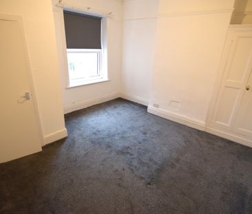 To Let 1 Bed Apartment - Photo 2