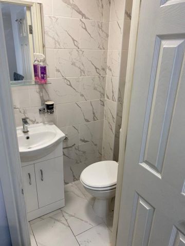 Studio Flat, High Street, CR0 - Photo 4