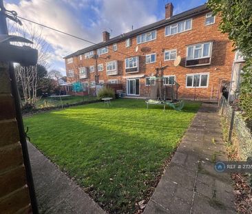 2 bedroom maisonette to rent - Photo 5