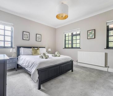 3 bedroom terraced house to rent - Photo 5