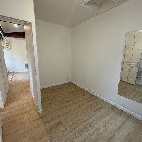 Location Appartement 2 pièces 49m² BORDEAUX 33800 - Photo 1