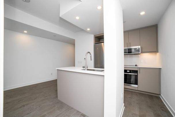 Claridge Moon - Photo 1