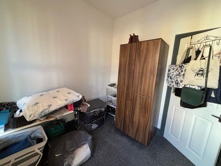 3 Bed Terraced House, Dacy Road, L5 - Photo 3