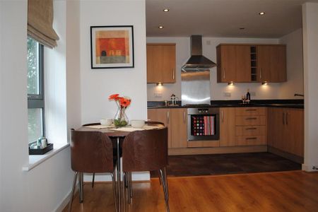 2 bedroom apartment to rent - Photo 5