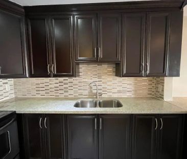 1731 Eglinton Avenue West — 3 Bedroom - Photo 3