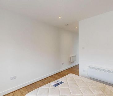 Studio to rent - Photo 5