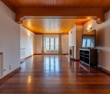 2 room luxury Apartment for rent in Cascais, Portugal - Photo 4