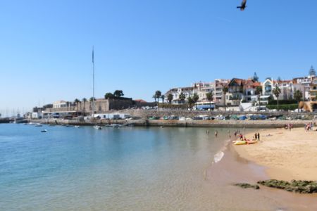 T1 com pátio no centro histórico de Cascais - Photo 2