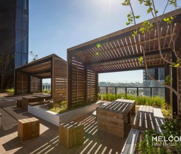 STYLISH TWO-BEDROOM APARMTENT IN MARINA TOWER - FURNISHED - Photo 6