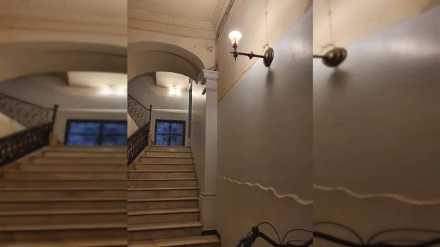 Spacious room in 5-bedroom apartment in Barri Gòtic - Photo 1