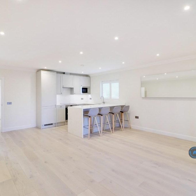 3 bedroom flat to rent - Photo 1