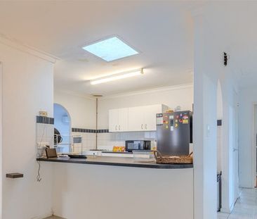 32 Abercairn Way, Parkwood WA 6147 - Photo 5