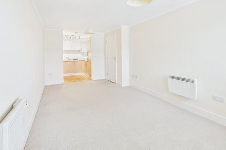 1 bedroom apartment to rent - Photo 2