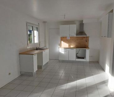 Appartement T2 à louer Montfort Sur Meu - 48 m² - Photo 4