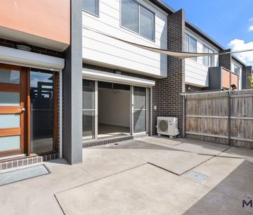 44/8 Henry Kendall Street, Franklin ACT 2913 - Townhouse For Rent |... - Photo 6