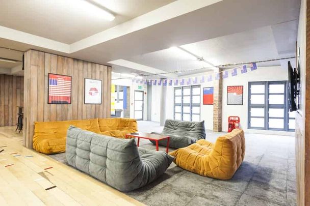 Gold Studio - Photo 1