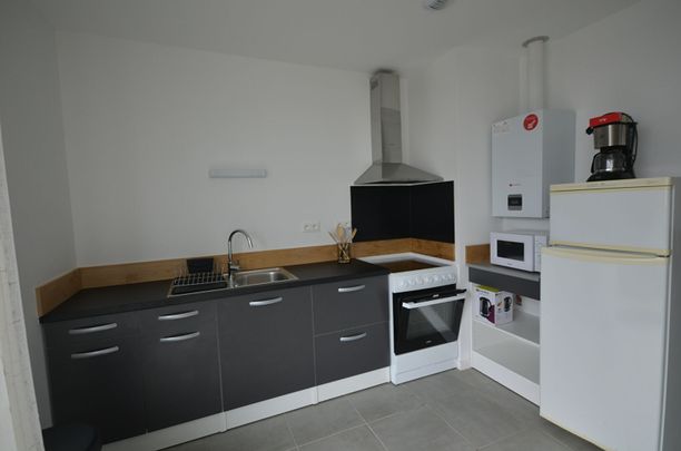 MILIZAC - Appartement T3 meublé récent de 58m² avec balcon et parking - Photo 1