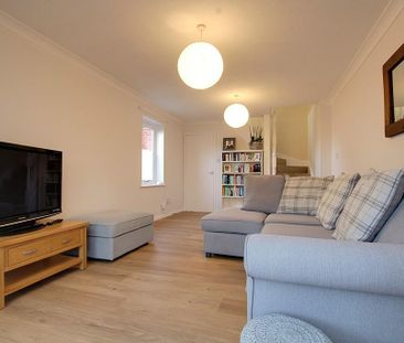 2 bedroom end of terrace house to rent - Photo 5