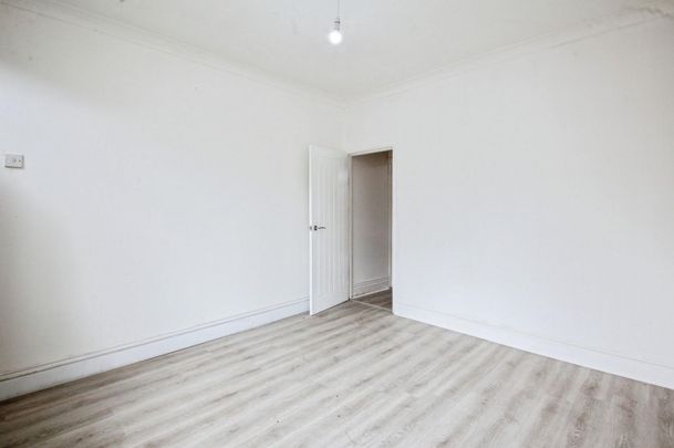 4 bedroom House To Let - Photo 1