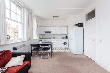 1 bedroom flat to rent - Photo 3
