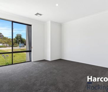 Lovely 3x2 - 6min Walk To Beach! - 6 MONTH LEASE! - Photo 6