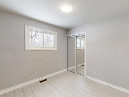 For Lease - 350 Waverly Street Unit# Main, Oshawa, Ontario - Photo 5