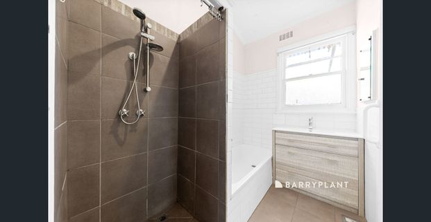 **REGISTER TO INSPECT VIA REALESTATE.COM.AU LINK & PHOTO ID MUST BE PROVIDED AT ENTRY, WHEN VIEWING ALL RENTAL PROPERTIES WITH BARRY PLANT FRANKSTON** - Photo 1