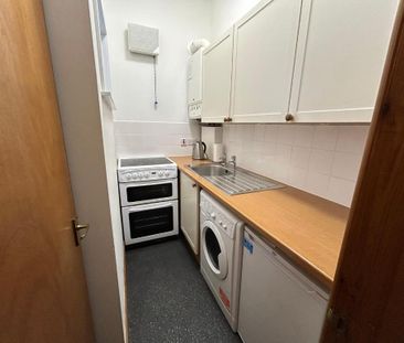 1 bedroom flat to rent - Photo 6