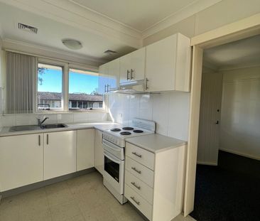 Tidy Studio Apartment - Photo 2