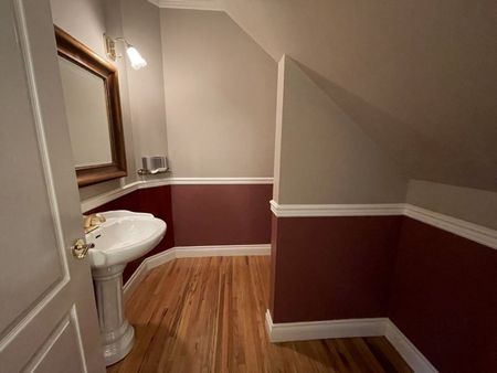 Spacious 2-Level Home in Morgan Creek - Photo 3