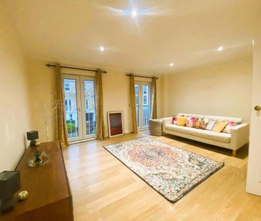 4 bedroom terraced house to rent - Photo 1
