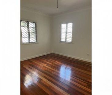 Quaint cottage nestled in Bushland - Photo 4