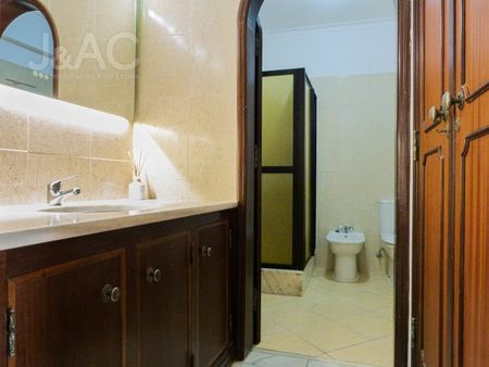 Moradia T4 em Lisboa - Photo 2