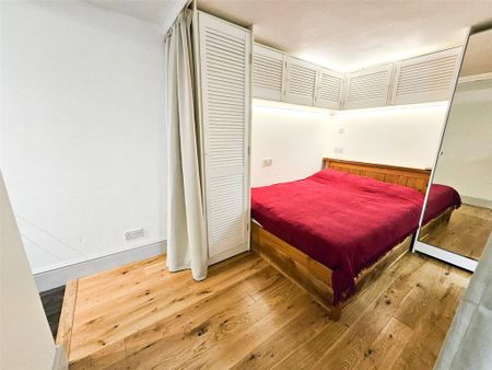 Studio to rent - Photo 2