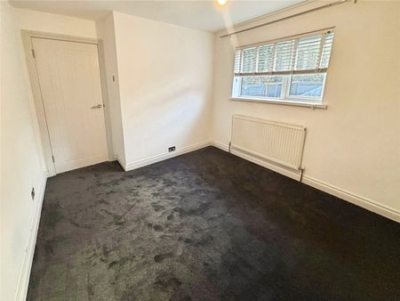 Blagrove Crescent, - Photo 5