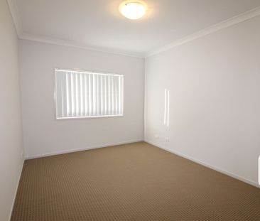 6 Steam Close, West Wallsend NSW 2286 - Photo 1