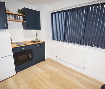 Studio to rent - Photo 3