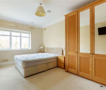 Hillside, 5A Louvain, Ardilea, Clonskeagh, Dublin 14 - Photo 2