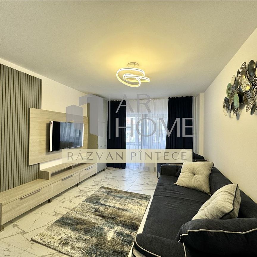 Apartament 2 camere, parcare, centrala termica, ultracentral Ploiesti - Fotografie 1