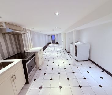 For Lease - 35 Florence Crescent Unit# Lower, Toronto, Ontario - Photo 6